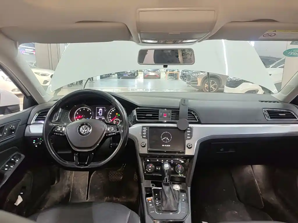 Volkswagen Lamando — миниатюра 10