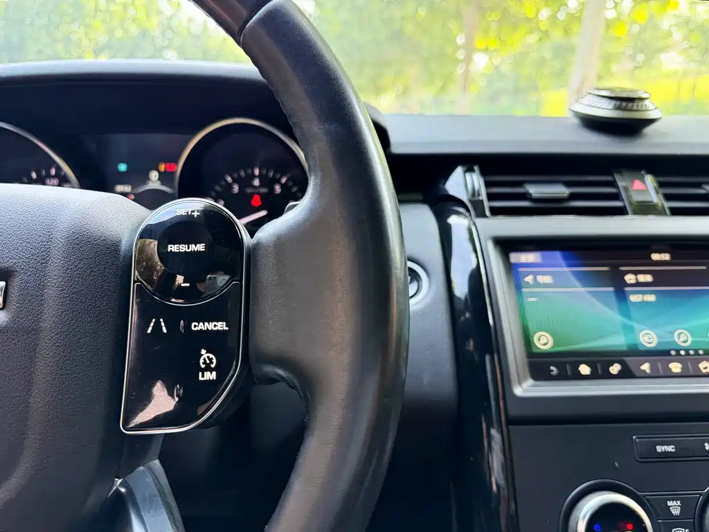Land Rover Discovery - фото 8
