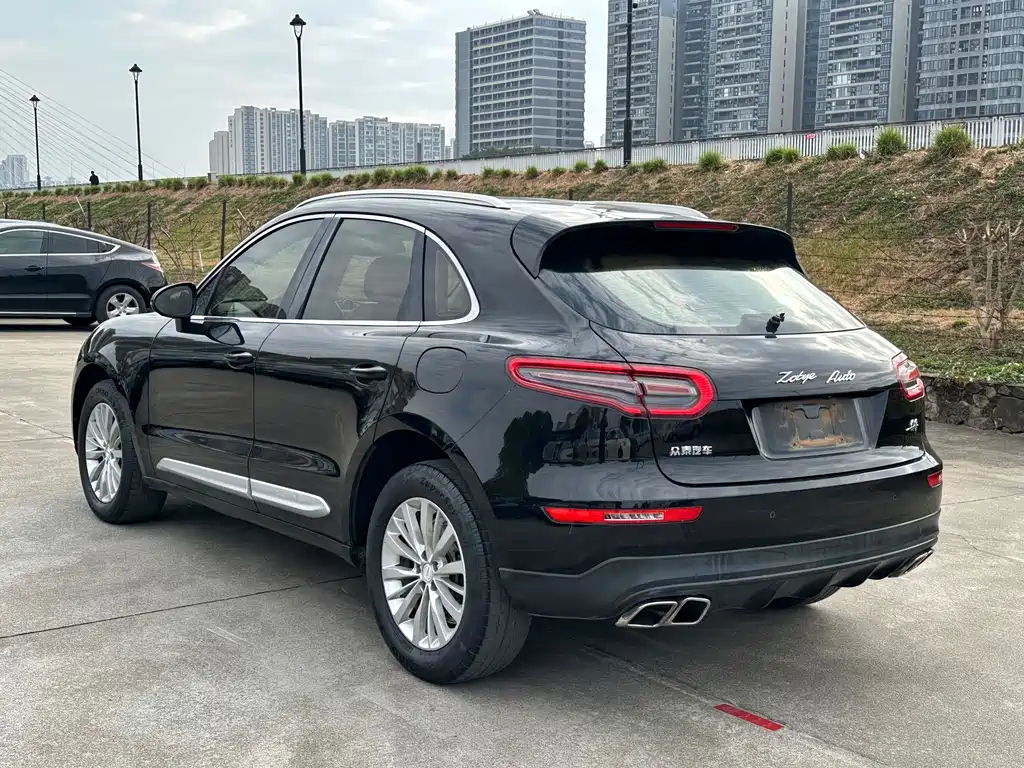ZOTYE SR9