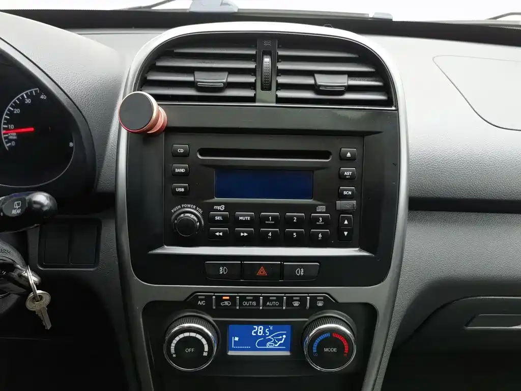 Chery Tiggo 3 — миниатюра 12