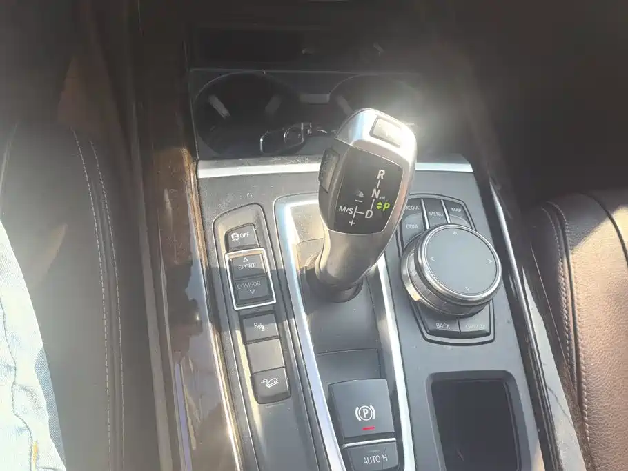 BMW X5 (Import) — миниатюра 16