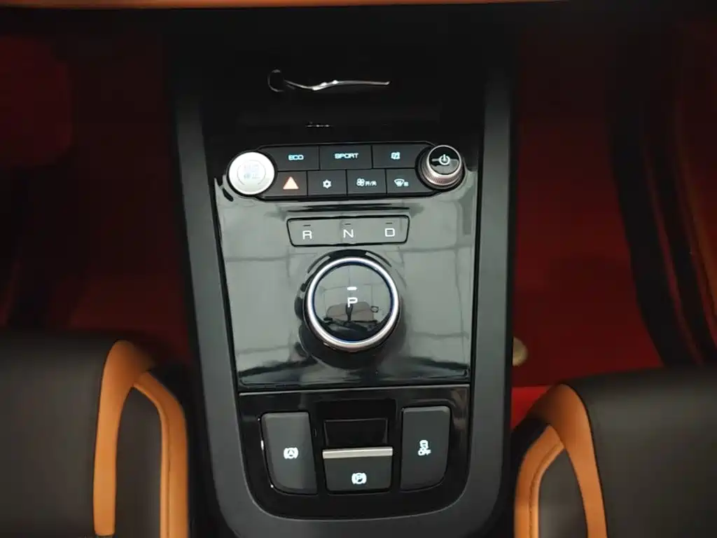 BYD e2 — миниатюра 14