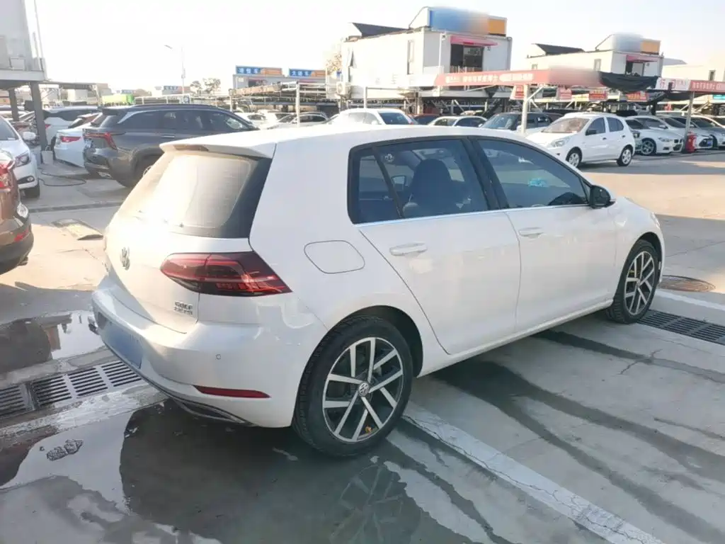 Volkswagen Golf — миниатюра 7