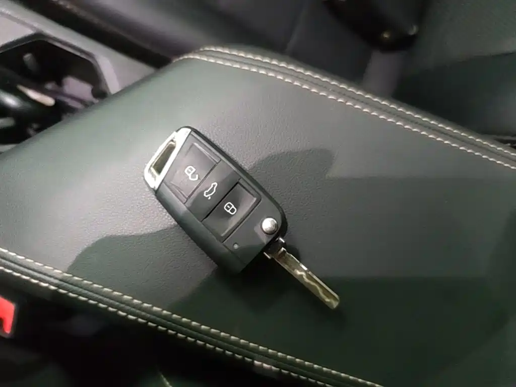 Volkswagen Lavida — миниатюра 9