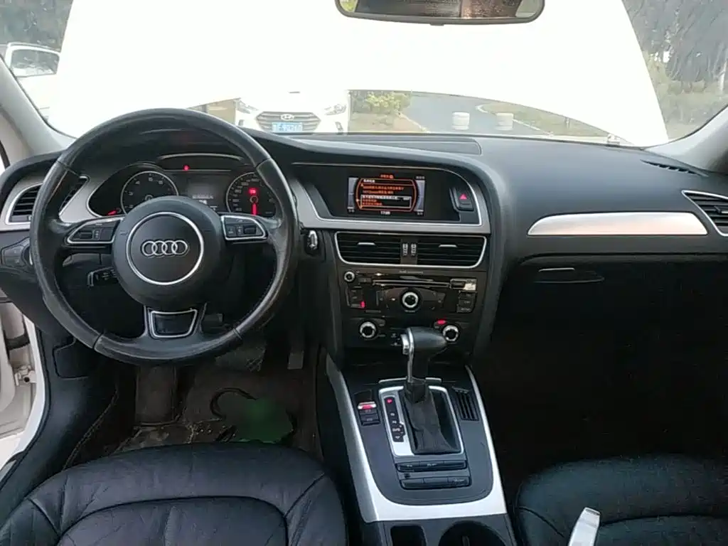 Audi A4L — миниатюра 10