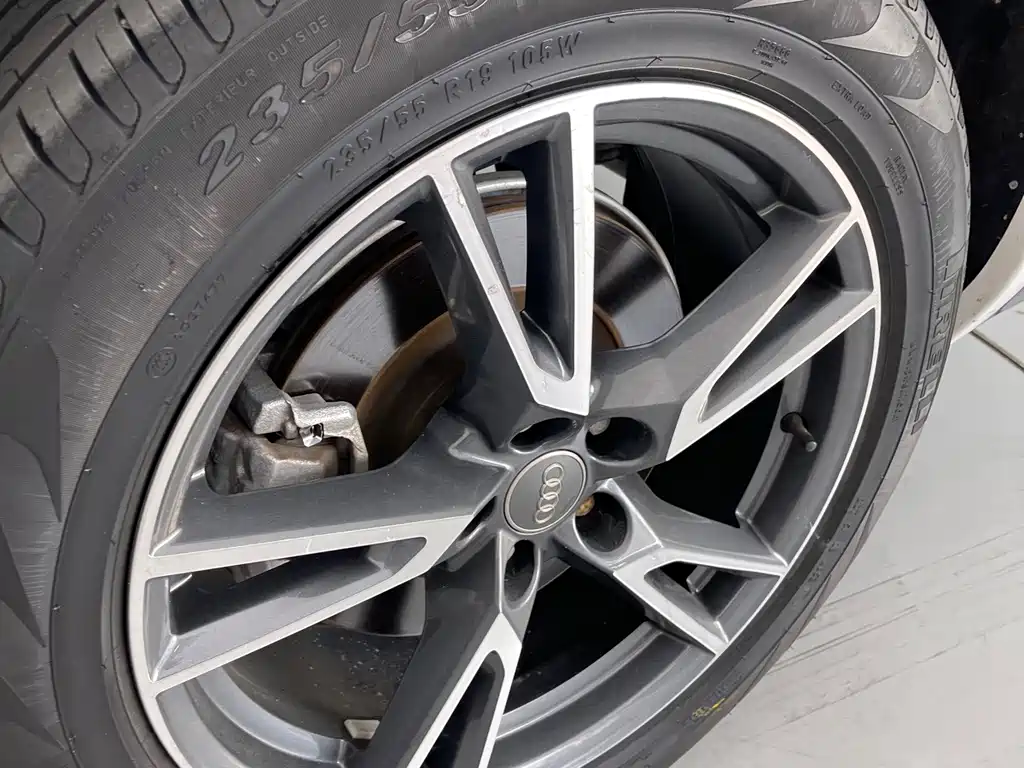 Audi Q5L — миниатюра 11