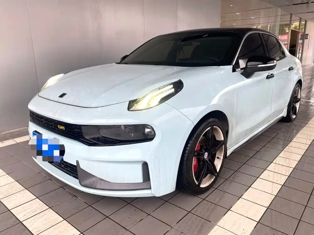 Купить Lynk & Co 03