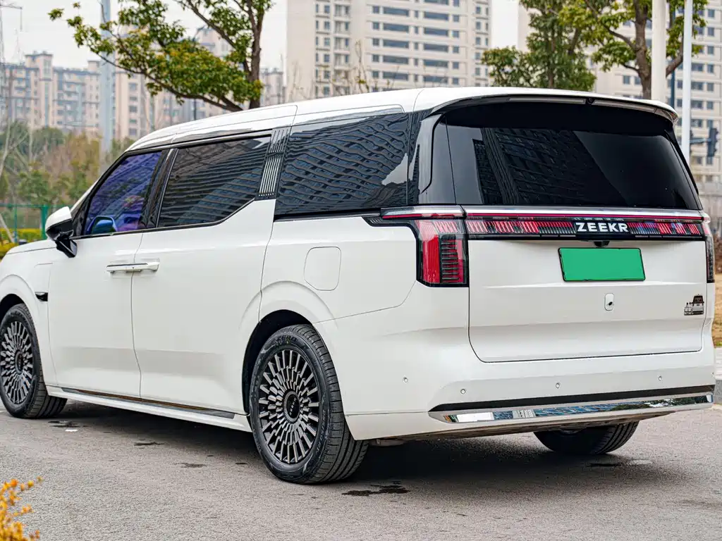 ZEEKR EXTREME KRYPTON 009