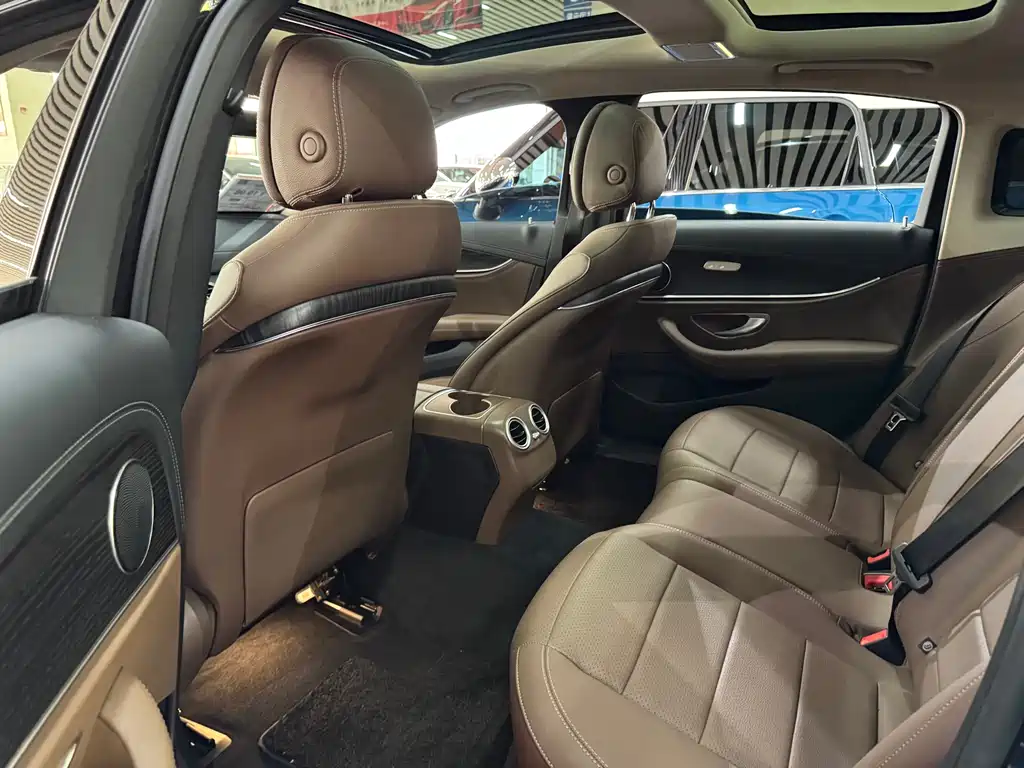 Mercedes-Benz E-Class E 2020 E 260 L Sport