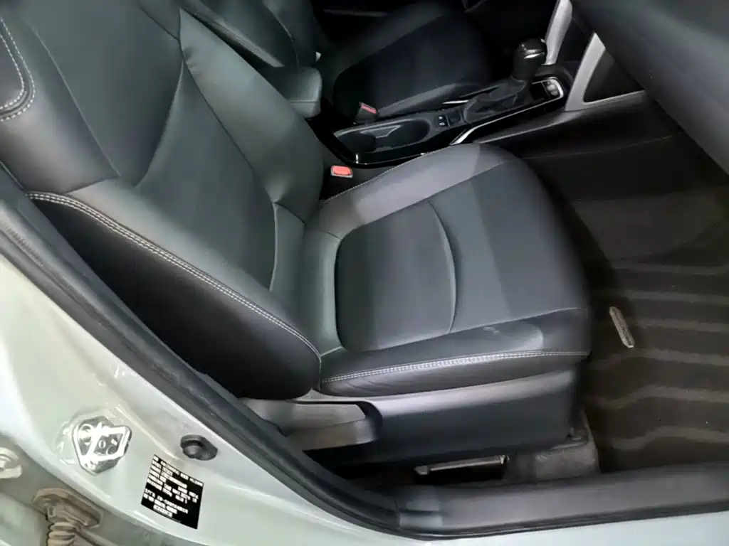 Toyota Corolla Cross — миниатюра 25