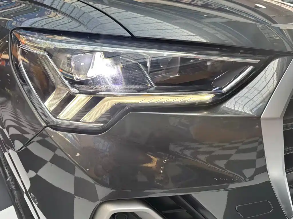 Audi Q3 — миниатюра 4