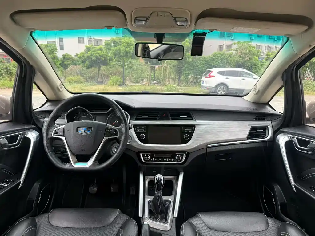 Geely Vision X3 — миниатюра 7