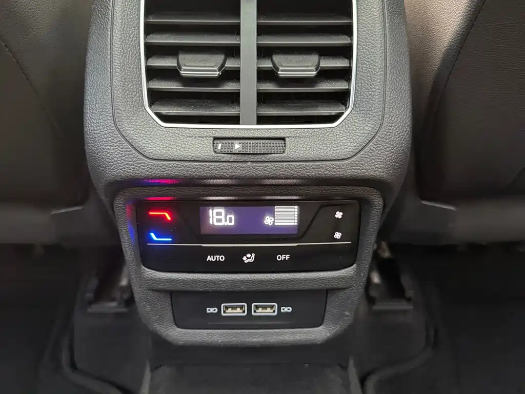 Volkswagen X — миниатюра 12