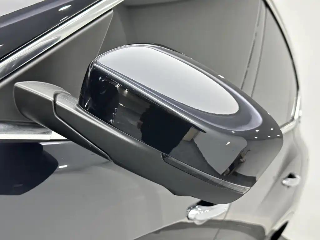 Maserati Levante — миниатюра 20