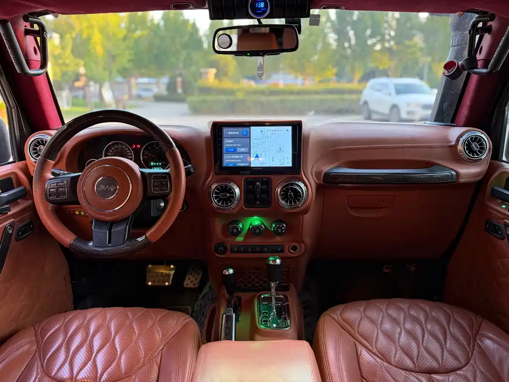 Jeep Wrangler — миниатюра 8