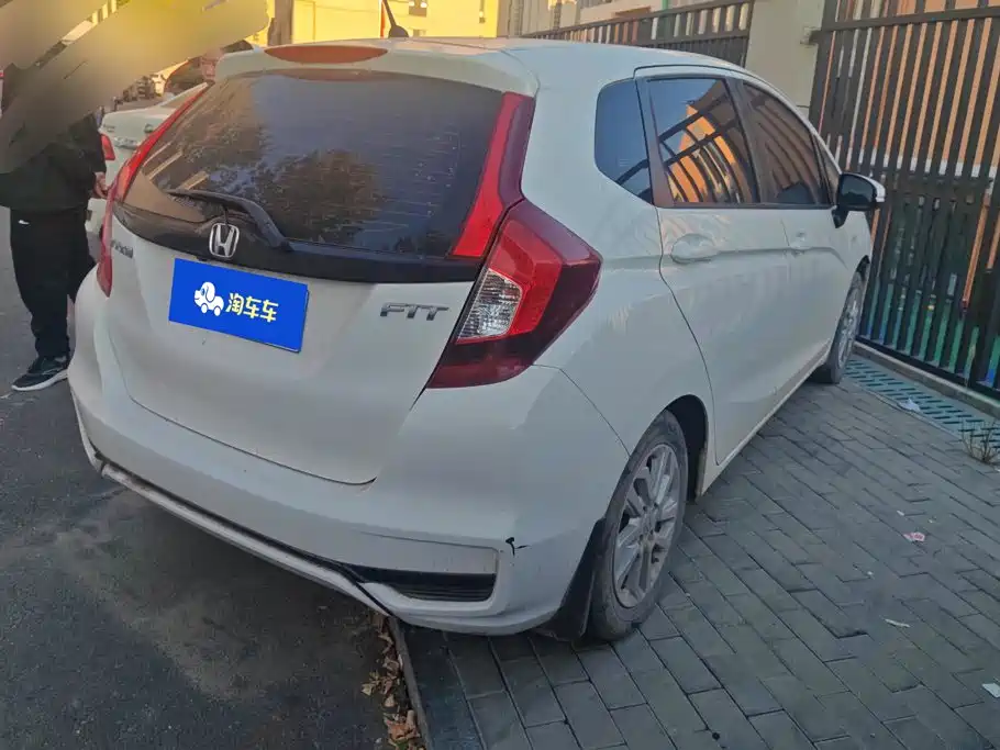 Honda Fit — миниатюра 3