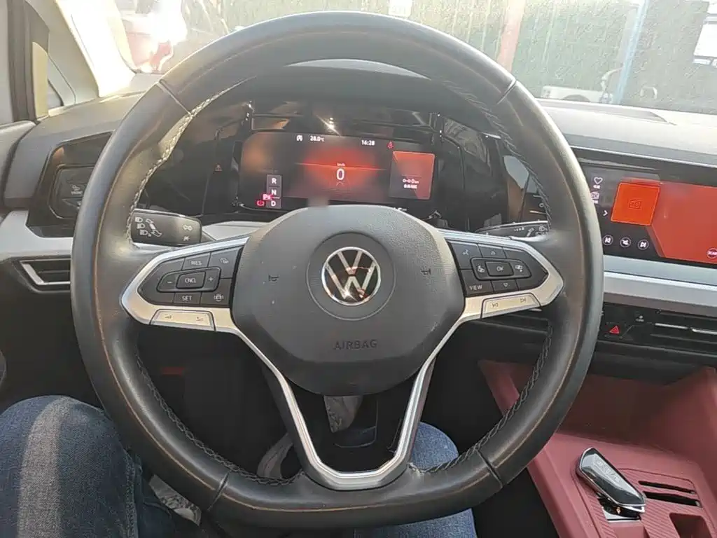 Volkswagen Golf — миниатюра 11
