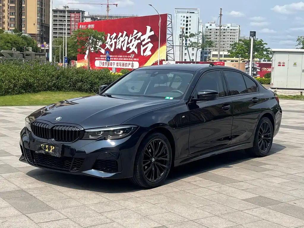 BMW 3 Series 2022