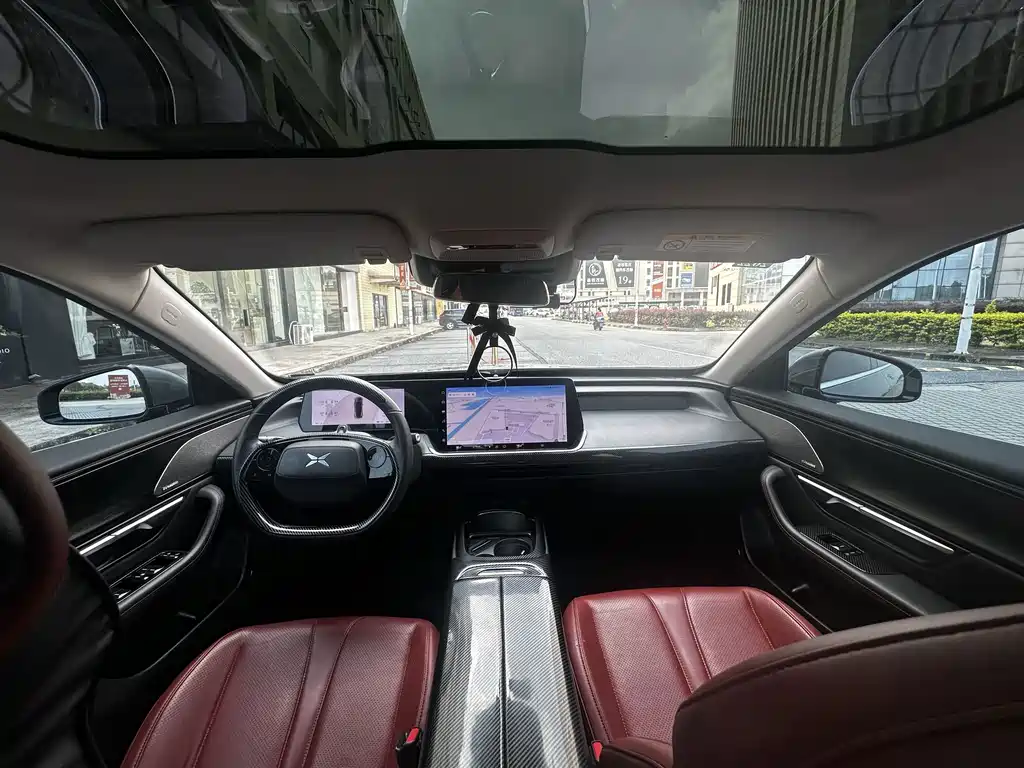 XPeng P7 — миниатюра 18