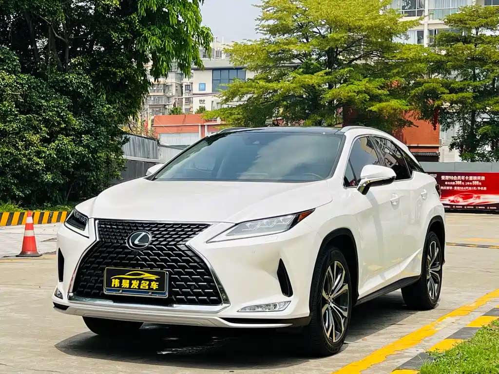 Lexus RX 2020