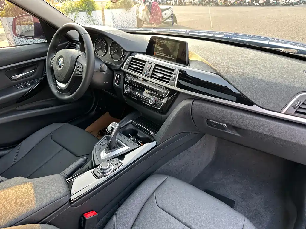 BMW 3 Series — миниатюра 19