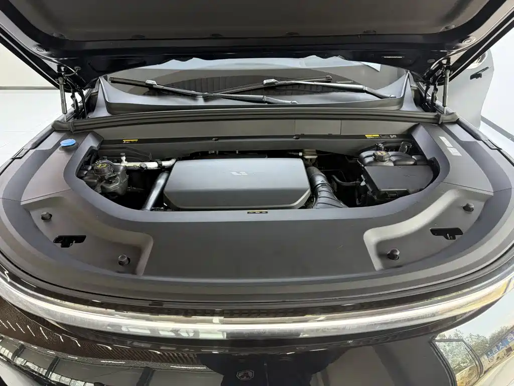 Li Auto Li L8 — миниатюра 8