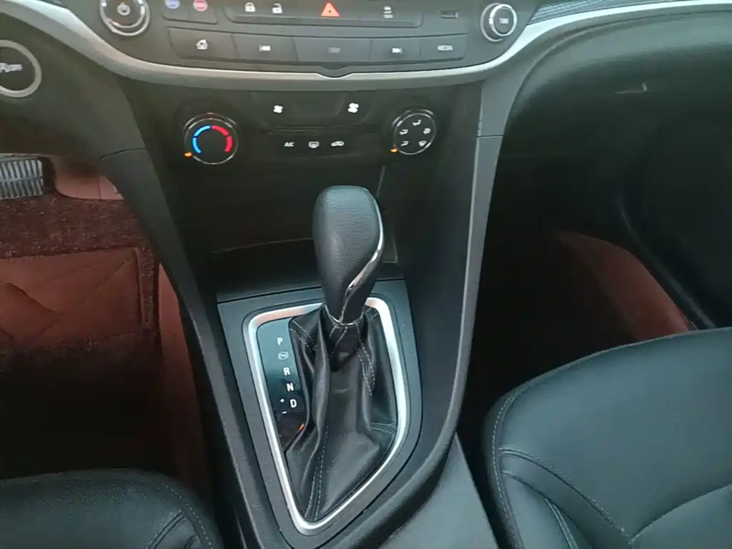 Buick Excelle — миниатюра 14
