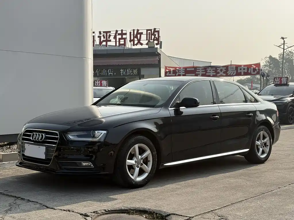 Audi A4L 2014
