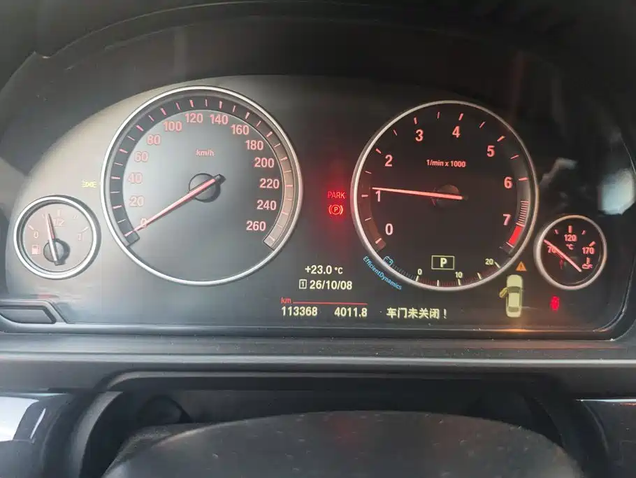 BMW 5 Series — миниатюра 14