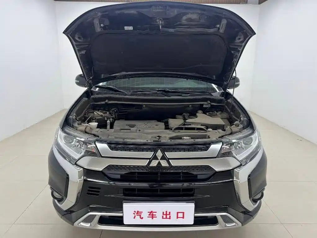 Mitsubishi Outlander 2021 2.0L Enjoy 5 мест