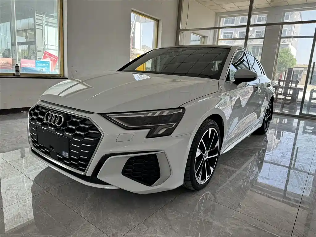 Купить Audi A3