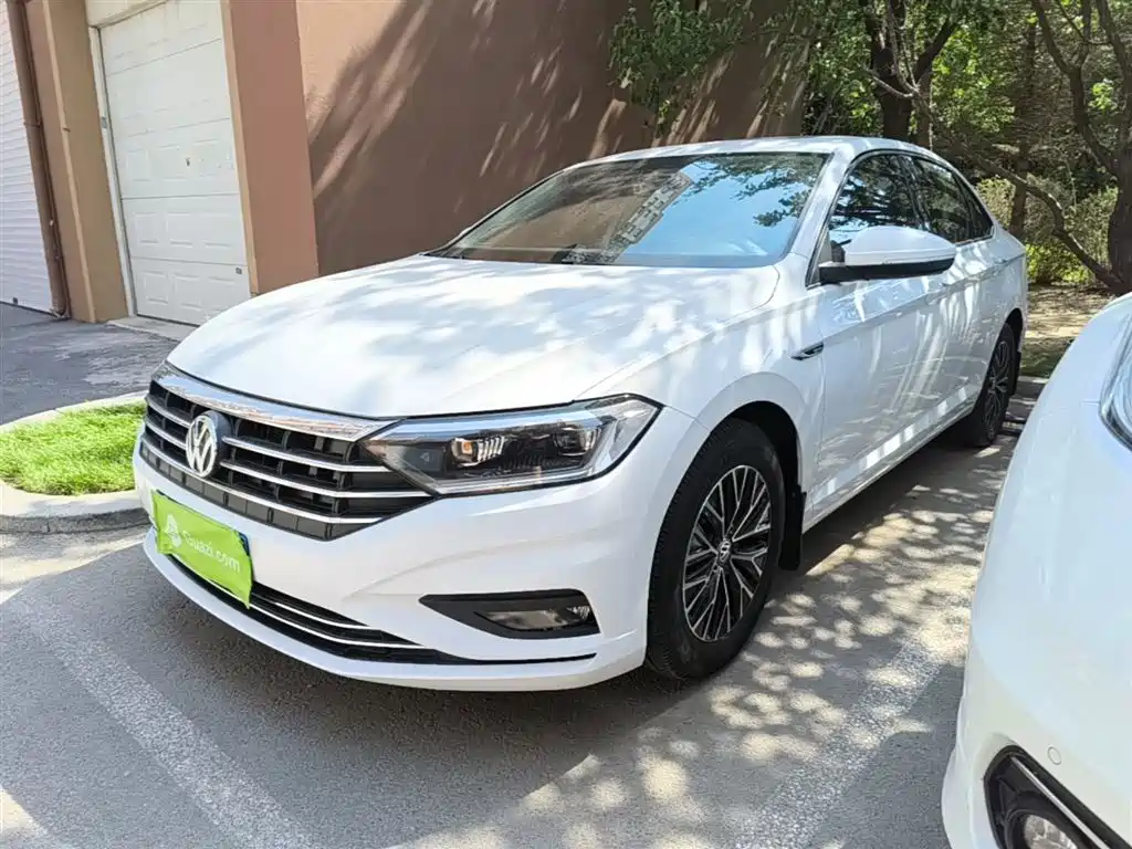 Купить Volkswagen Sagitar