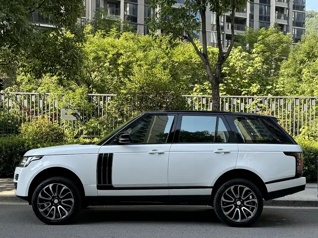 Land Rover Range Rover 2015 3.0 TDV6 Vogue