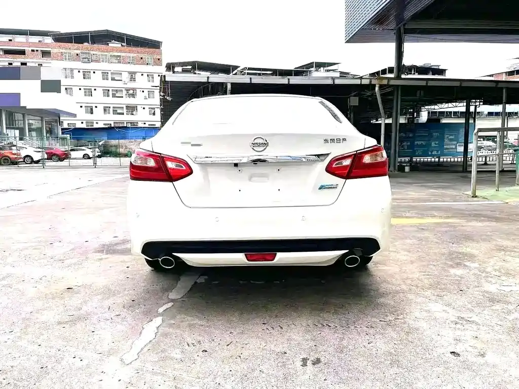 Nissan Teana — миниатюра 7