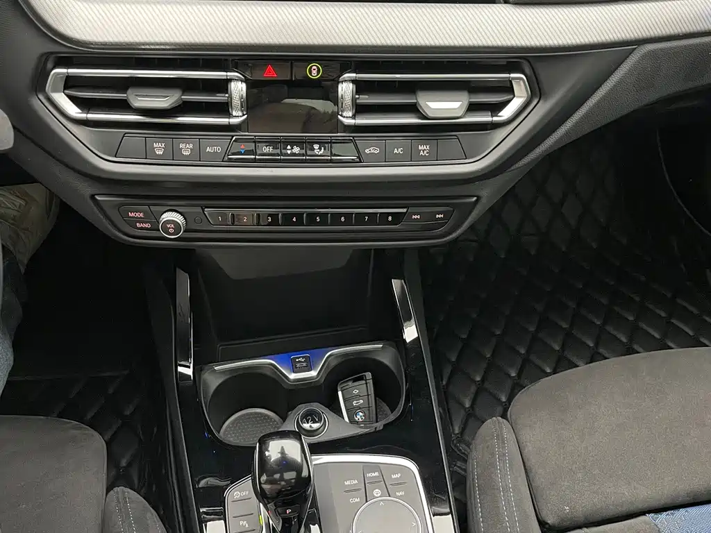 BMW 2 Series (Import) — миниатюра 11