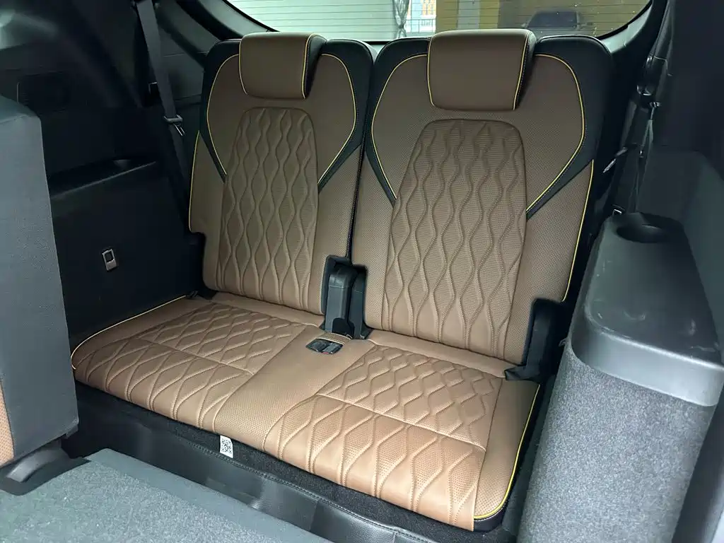 BYD Tang New Energy — миниатюра 19