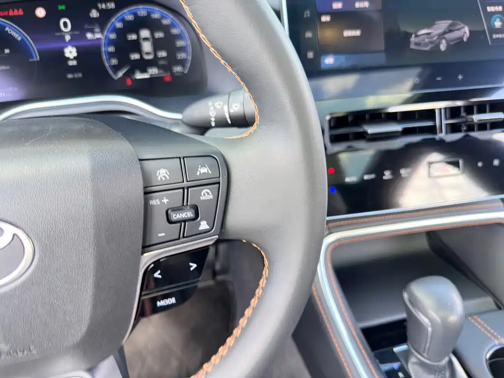 Toyota Avalon — миниатюра 14