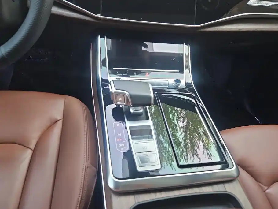 Audi Q7 — миниатюра 16