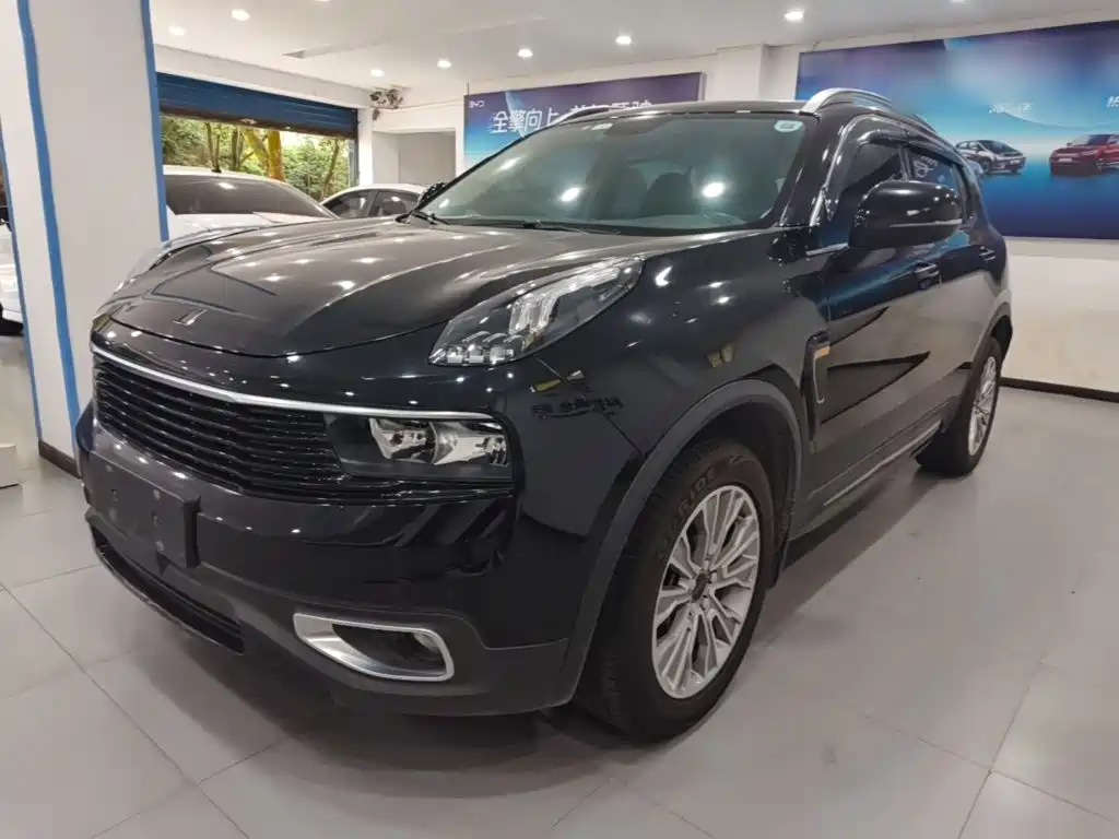 Lynk & Co 01 — миниатюра 2