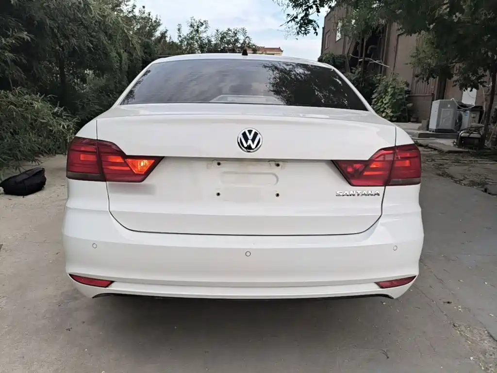 Volkswagen Santana — миниатюра 6