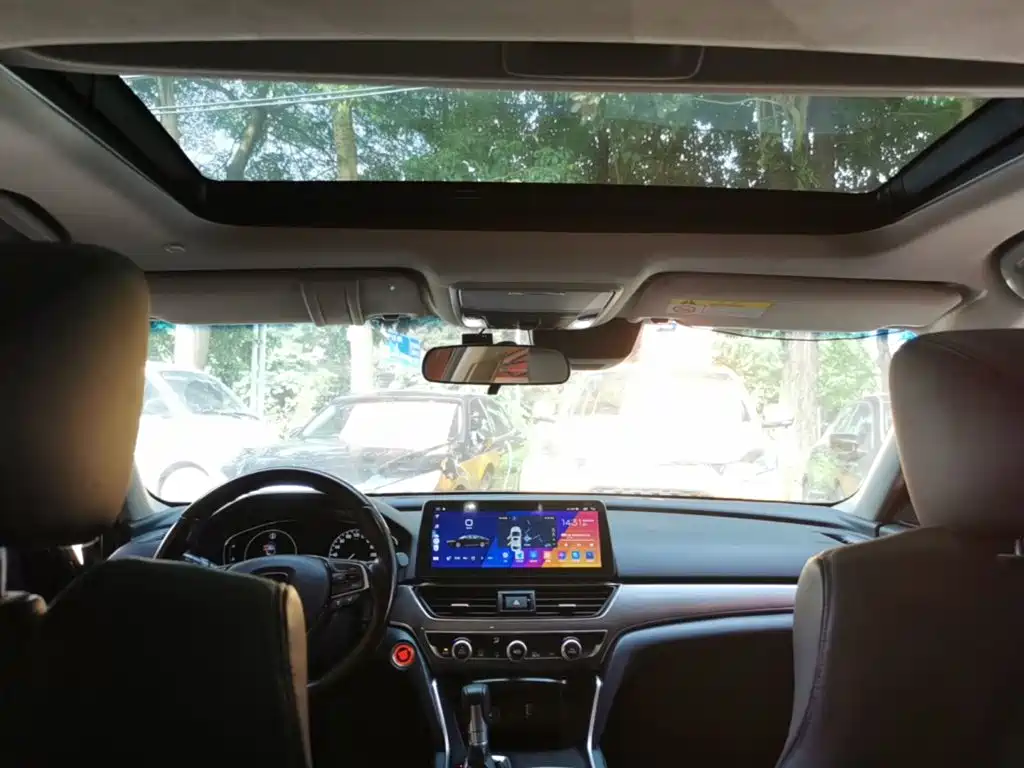 Honda Accord — миниатюра 18