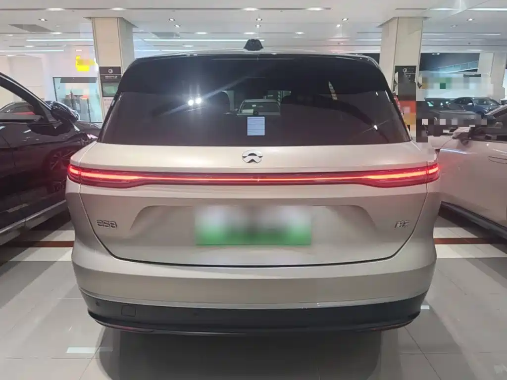 NIO ES8 — миниатюра 6