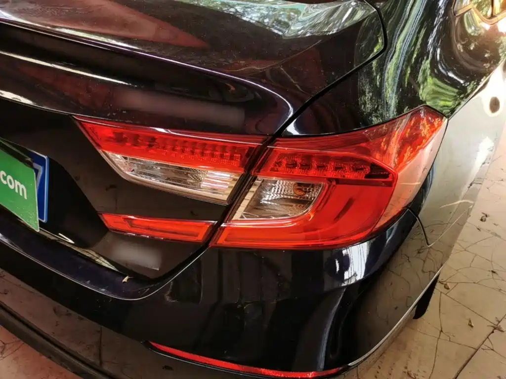 Honda Accord — миниатюра 8