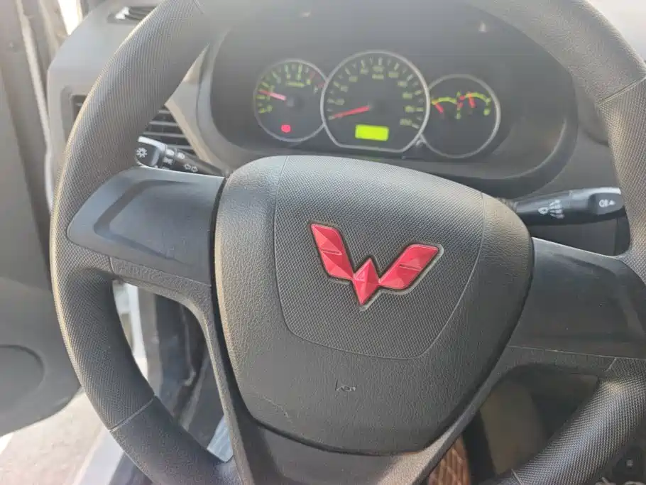 Wuling Hongguang — миниатюра 15