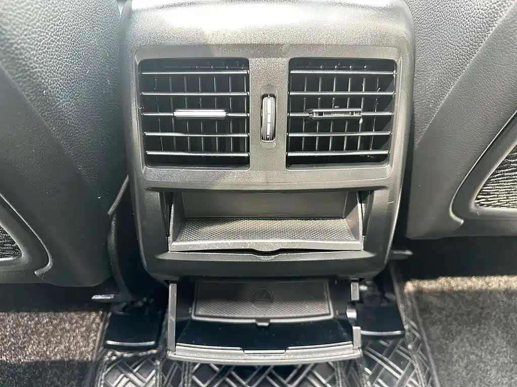 Mercedes-Benz GLE Coupe — миниатюра 23