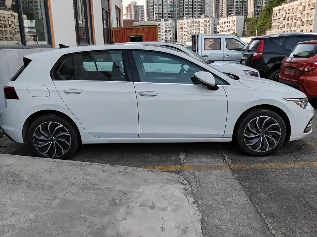 Volkswagen Golf 2023 280TSI DSG Pro