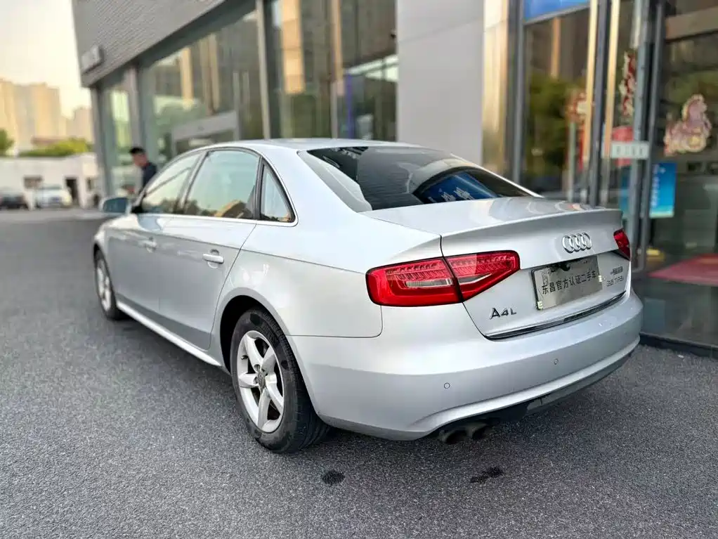 Audi A4L — миниатюра 8