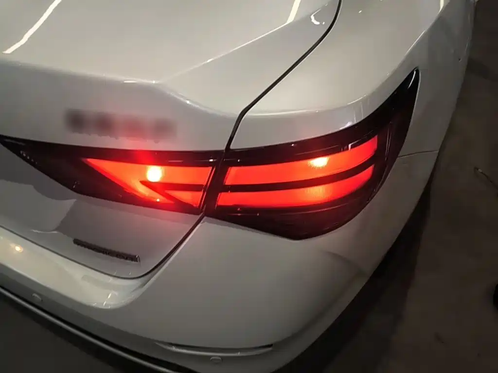 Nissan Sylphy — миниатюра 8