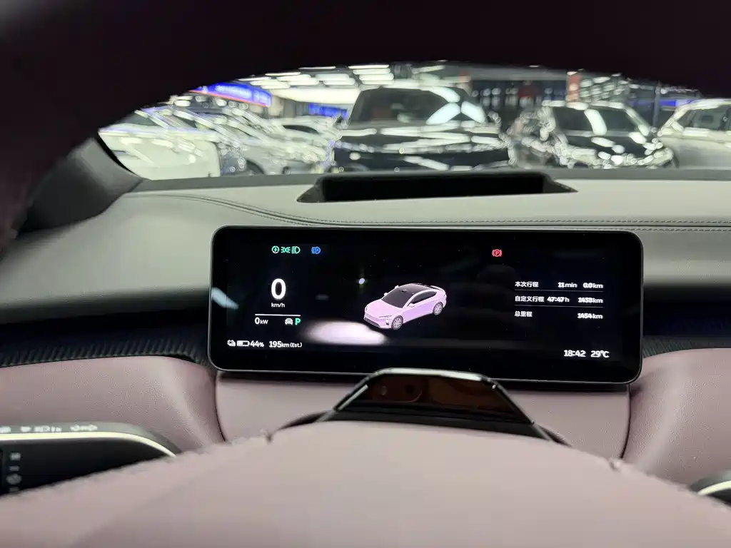 NIO ET5 — миниатюра 16