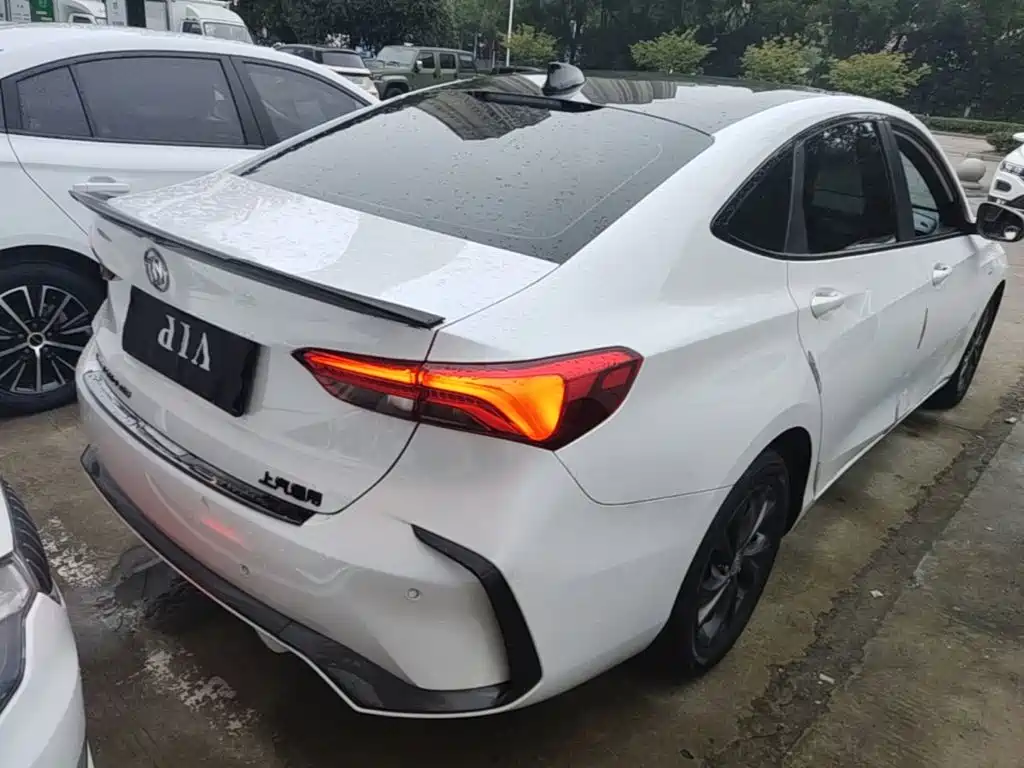 Buick Verano — миниатюра 7